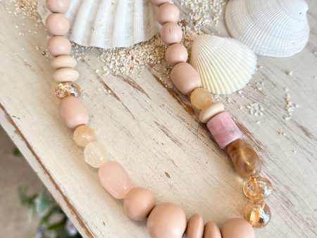 WOOD necklace pink  color Supply